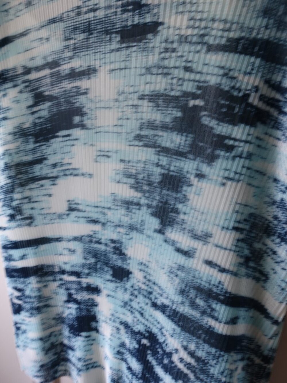 Calvin Klein Blue & White Patterned Ribbed Knit Top - Picture 2 of 9
